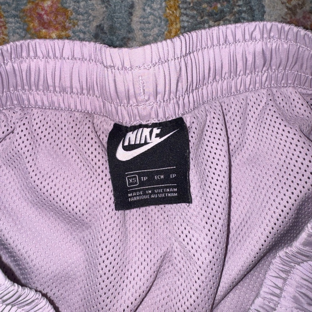 PURPLE NIKE UTILITY SHORT